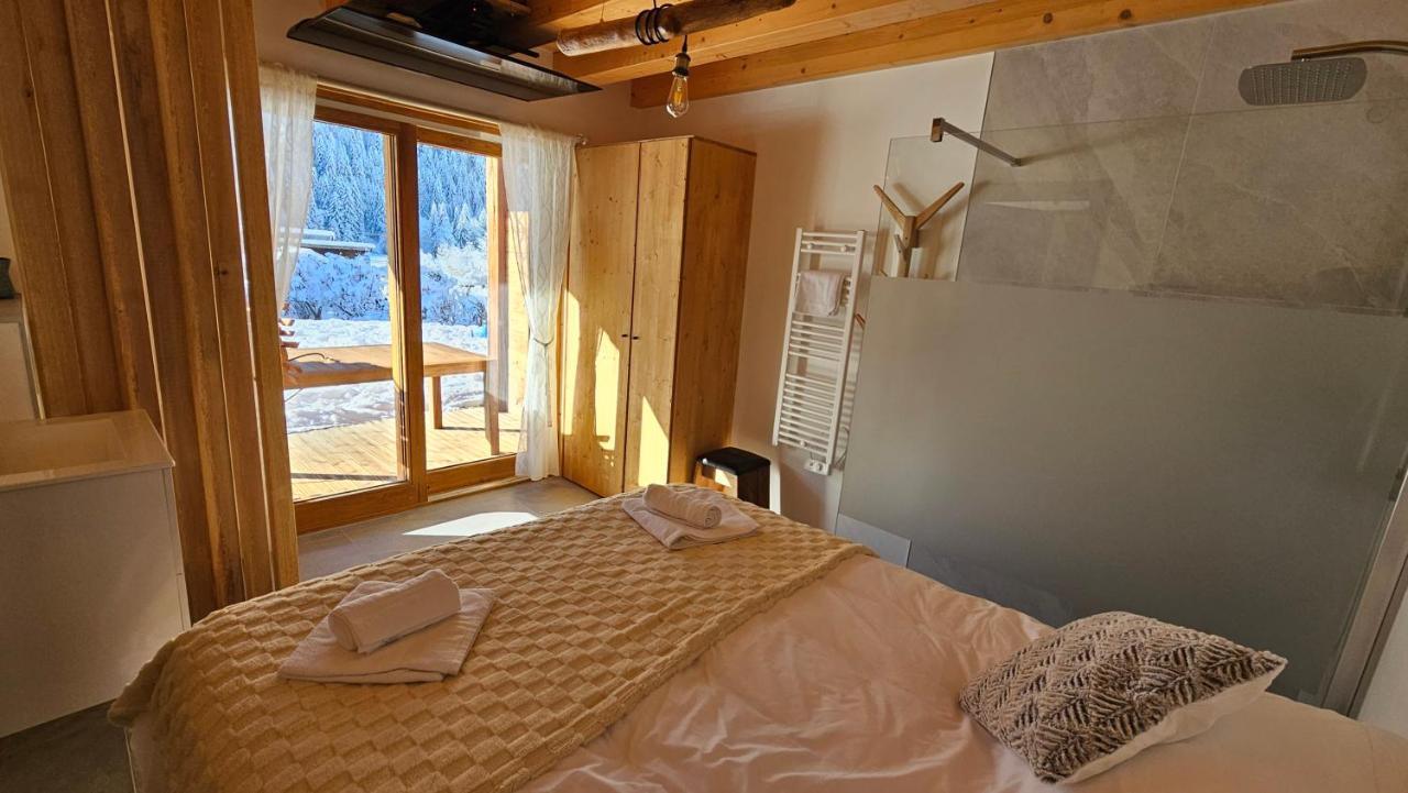 Demi-Chalet Vadel La Panthiaz 15 Pers 5 Chambres Abondance Eksteriør billede